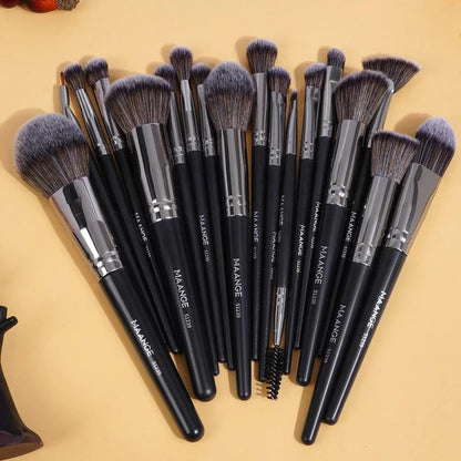 Spring Professional Makeup Brush Set, 18Pcs/Set Soft Bristled Makeup Brushes for Foundation, Powder, Concealer, Eye Shadow, Blush, Lip Balm, Portable Makeup Tools for Home and Travel, Great for Beginners, Mother'S Day Gift, Trending Products